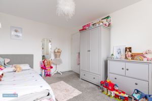 Bedroom- click for photo gallery